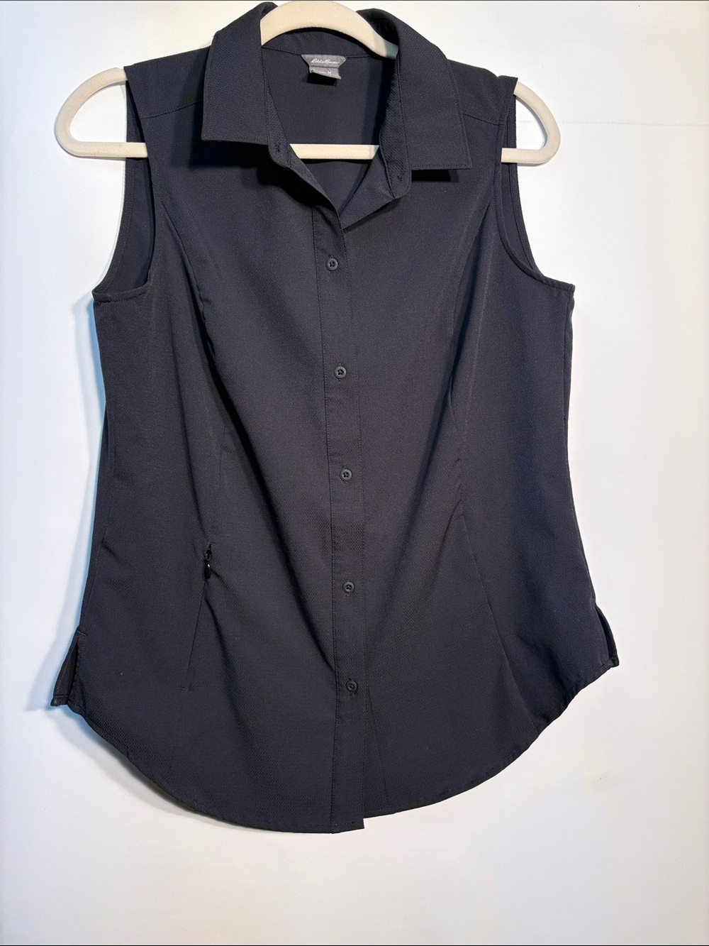 Eddie Bauer Black Sleeveless Tech Button-Front Shirt